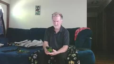 Snapshot of pussy_licker0127 chatting on 09.29.25 Mark online show from 09.29.25