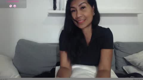 Snapshot of pussycash chatting on 02.28.25 POCCA online show from 02.28.25