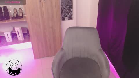 Snapshot of pussycat420_ chatting on 03.31.26 Mari online show from 03.31.26