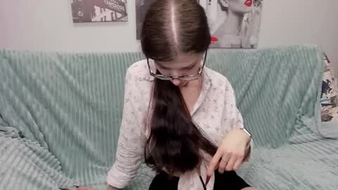 pussykatt_girl online show from 02.07.25