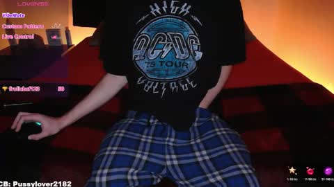 pussylover2182 online show from 11.19.25