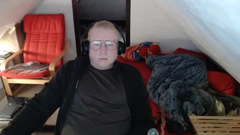 Snapshot of pussylovercb chatting on 10.29.25 pussylovercb online show from 10.29.25