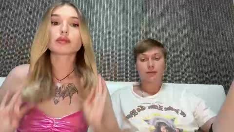 Snapshot of pussymoneywet chatting on 10.22.25 Lina online show from 10.22.25