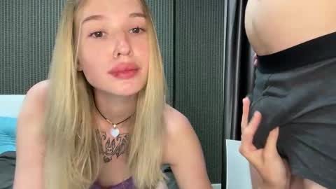 Lina online show from 12.21.25