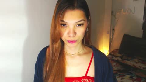 Snapshot of pussywetandwild chatting on 01.02.25 LHARA online show from 01.02.25