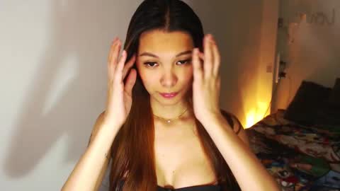 Snapshot of pussywetandwild chatting on 01.04.25 LHARA online show from 01.04.25