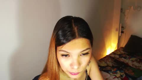 Snapshot of pussywetandwild chatting on 01.04.25 LHARA online show from 01.04.25