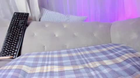 Snapshot of putinna chatting on 02.28.25 Pau Manchita online show from 02.28.25