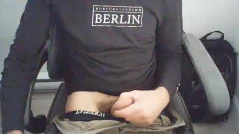 Snapshot of qc1969 chatting on 09.21.25 qc1969 online show from 09.21.25