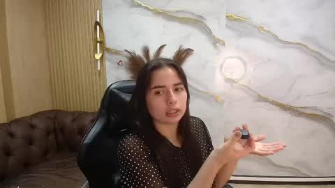 Qetsyah online show from 04.18.26