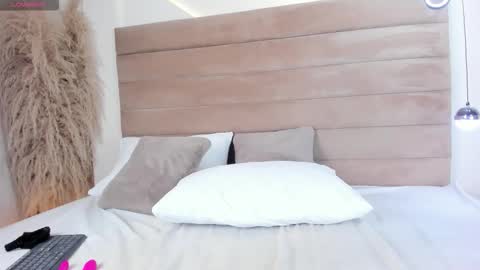 Qetzia online show from 10.29.25