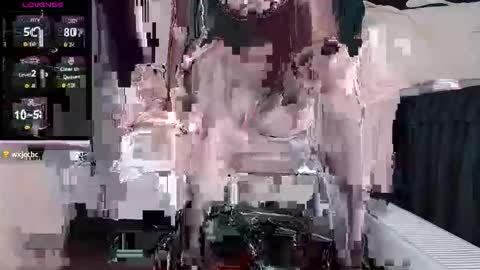 Snapshot of qianqian_ chatting on 12.02.25 qianqian_ online show from 12.02.25