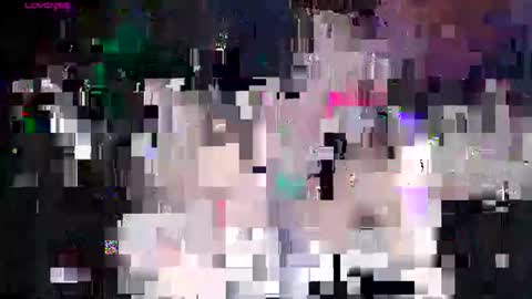 Snapshot of qianqian_ chatting on 12.15.25 qianqian_ online show from 12.15.25