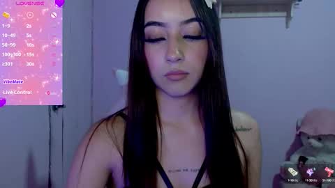 Snapshot of quee_tiana chatting on 10.02.25 your princess online show from 10.02.25