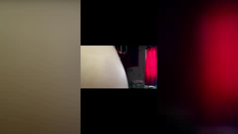 Snapshot of queeeendeepthrot chatting on 01.13.26 Bigtitanalslut online show from 01.13.26