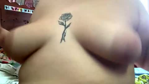 Snapshot of queeeendeepthrot chatting on 02.27.26 Bigtitanalslut online show from 02.27.26