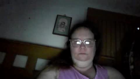 Queenjenny online show from 12.15.25