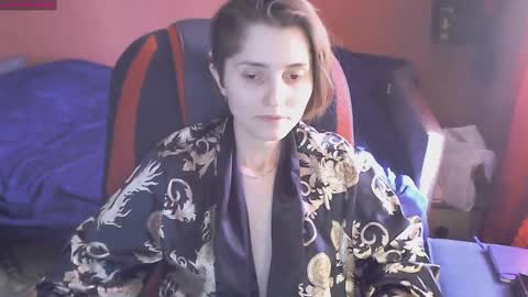 Snapshot of queen4565 chatting on 03.12.25 Lola online show from 03.12.25