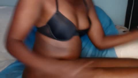 emmie online show from 03.04.25