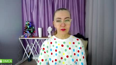 Snapshot of queen_a_n_i chatting on 12.04.24 A N I Ill be here on December 1st online show from 12.04.24