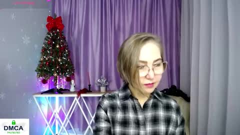 Snapshot of queen_a_n_i chatting on 01.15.26 A N I Ill be here on December 1st online show from 01.15.26