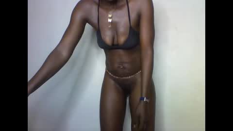 Snapshot of queen_abito chatting on 02.04.25 queen_abito online show from 02.04.25