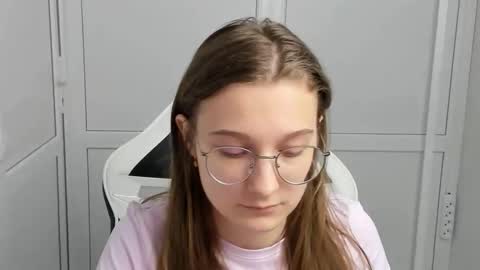 Amelie online show from 03.17.26