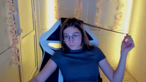 Amelie online show from 04.23.26