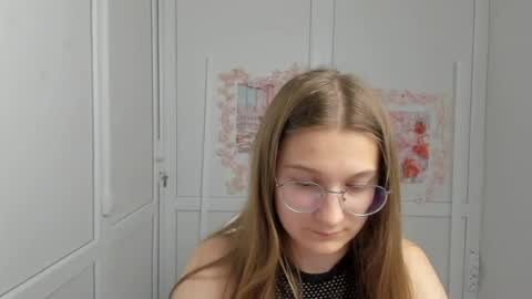 Amelie online show from 06.13.26