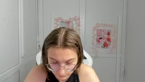 Amelie online show from 06.14.26