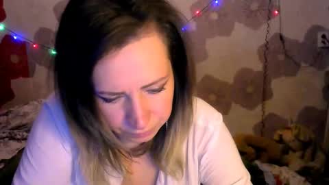 Snapshot of queen_daenerys chatting on 10.09.25 Queen Daenerys online show from 10.09.25