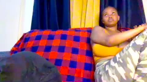 Snapshot of queen_doli chatting on 07.17.26 queen_doli online show from 07.17.26