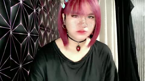 Snapshot of queen_elicktra chatting on 06.17.26 JOY online show from 06.17.26