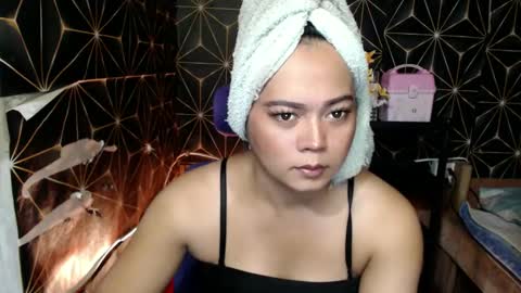 Snapshot of queen_ennah chatting on 01.07.25 queen_ennah online show from 01.07.25