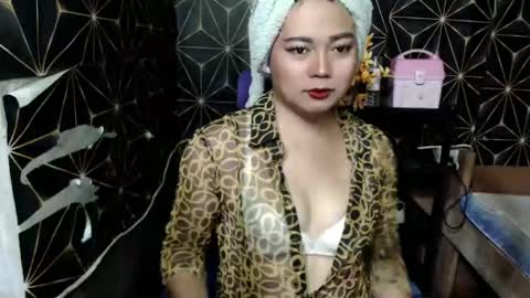 Snapshot of queen_ennah chatting on 01.09.25 queen_ennah online show from 01.09.25