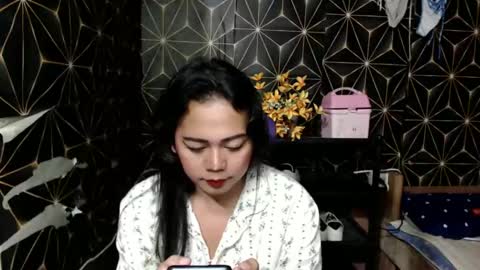 Snapshot of queen_ennah chatting on 01.12.25 queen_ennah online show from 01.12.25