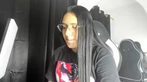 queen_findom1 online show from 11.08.25