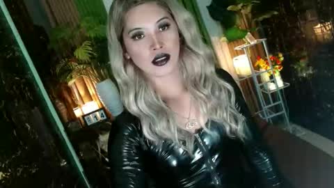 Snapshot of queen_kendalx19 chatting on 01.14.26 Kendal online here from 6am-3pm philippine time online show from 01.14.26