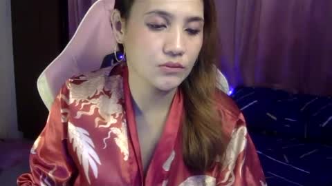 Snapshot of queen_kur chatting on 12.01.24 QueenHennessy online show from 12.01.24