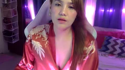 Snapshot of queen_kur chatting on 09.11.25 QueenHennessy online show from 09.11.25