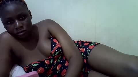 Snapshot of queen_leilla chatting on 06.10.26 queen_leilla online show from 06.10.26