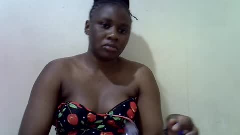 Snapshot of queen_leilla chatting on 07.21.26 queen_leilla online show from 07.21.26