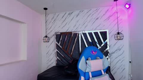   online show from 11.20.25