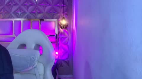   online show from 04.30.26