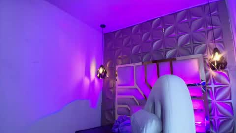  online show from 05.02.26