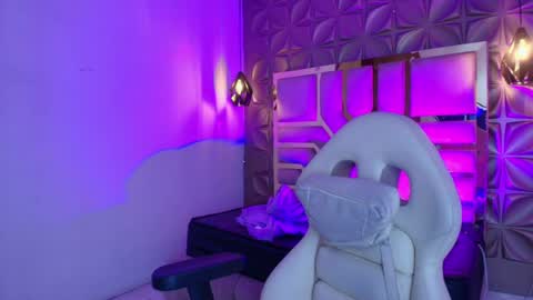   online show from 05.03.26