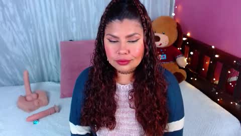 Snapshot of queenamazon_ chatting on 11.23.25 Queenamazon online show from 11.23.25