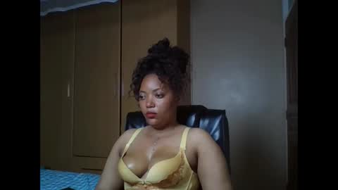 Queenbebony2 online show from 05.06.26
