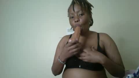 queen online show from 11.05.25