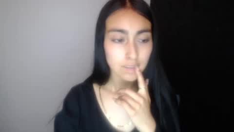 queenbyte_18 online show from 12.01.25